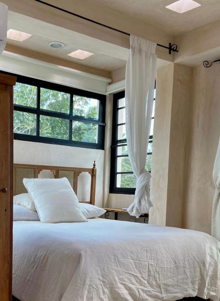 Casa De La Luz Villa วัลลาโดลิด ภายนอก รูปภาพ